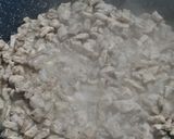 Foto del paso 5 de la receta: Verdolaga con cerdo en salsa verde
