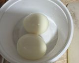 Foto del paso 1 de la receta: Ensalada de ventresca con pimientos