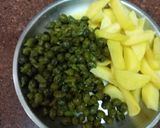 A picture of step 1 of Green Gram Curry.