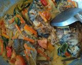 Foto langkah ke 8 dari resep Pesmol Ikan Mas bumbu acar.