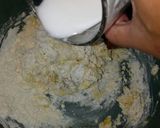 Foto langkah ke 1 dari resep Pastel Mini Isi Abon Super Renyah.