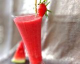 عکس مرحله 1 از دستور 🌸اسموتی هندوانه با توت فرنگی🌸