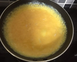 Foto langkah ke 2 dari resep Omukare (Omelette Rice Curry).