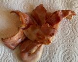 A picture of step 6 of BLAT (Bacon, Lettuce, Avocado, Tomato) Sandwich.