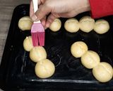 Foto langkah ke 6 dari resep Roti daun bawang.