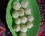 Foto langkah ke 4 dari resep Bola-bola singkong coklat keju.