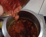 A picture of step 4 of Baigan aloo in gravy.