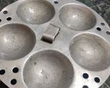 A picture of step 4 of Chocolate idli.