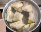 Pierogi ze szpinakiem krok przepisu 3 zdjęcie