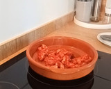 Foto del paso 1 de la receta: Arroz al horno con falda de cordero