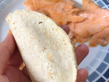 Quesadilla de salmón ahumado con orégano