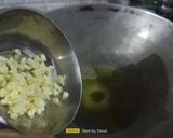 A picture of step 4 of Veg Schezwan Fried Rice.