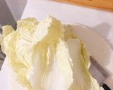 Hình bước làm 1 của món Cải thảo cuộn ức gà