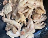 รูปขั้นตอนการทำที่ 1 ของ ต้มจั๊บฉ่ายตีนไก่เครื่องใน