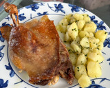 Foto del paso 8 de la receta: Confit de pato con patatas