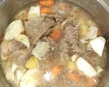 Foto langkah ke 5 dari resep Sop Tulang Iga simple.