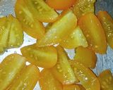 Foto del passaggio 3 della ricetta Rustica integrale con provola fresca datterini origano e basilico