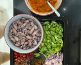 Foto langkah ke 3 dari resep SEMUA PASTI NAMBAH! - Sambal Cumi Pete 🔥.
