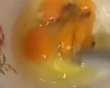A picture of step 2 of Sausage Cheese Omelette.
