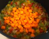 Foto del paso 2 de la receta Guiso de lomo adobado y patatas