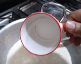 A picture of step 3 of Fruity porridge.
