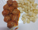 Foto del paso 9 de la receta: Albóndigas con salsa de tomate casera y papas fritas