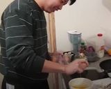噴汁的蘑菇捲蛋早餐的食譜步驟3照片