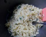 Foto langkah ke 2 dari resep Pizza Mie.