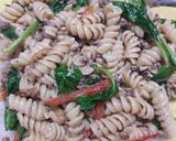 Foto del paso 5 de la receta: Fideos integrales en sartén