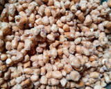 A picture of step 5 of Peanut Burger.
