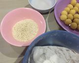 Foto langkah ke 3 dari resep Onde onde isi kacang hijau.