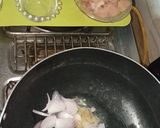 A picture of step 1 of Tandori chicken shell pasta.