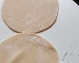 બે પડ વાળી રોટલી (Do Padi Rotli Recipe In Gujarati) રેસીપી સ્ટેપ2ફોટો