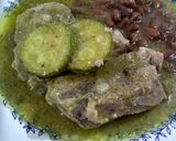 Foto del paso 4 de la receta: Costilla de cerdo en salsa verde con calabazas