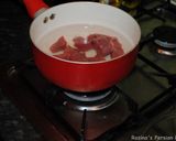 A picture of step 2 of Green Beans Stew With Beef خورشت لوبیا سبز.