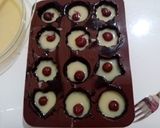 Pas rețetă Praline de ciocolată cu vişine din vişinată 4 fotografie