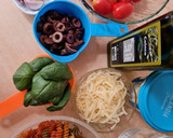 Foto del paso 1 de la receta: Tirabuzones caprese "one pot pasta" 🍝 🇮🇹 🍝 🇮🇹 🍝 🇮🇹 🍝