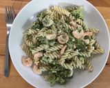 A picture of step 7 of Prawn & Broccoli pasta with Feta cheese sauce.