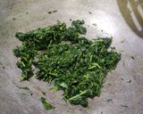 A picture of step 3 of Methi Matar Malai.