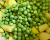आलू मटर वाली खिचड़ी (Aloo Matar wali khichdi recipe in hindi) रेसिपी चरण 3 फोटो