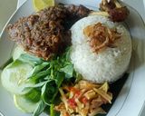 Foto langkah ke 11 dari resep Nasi Bebek bumbu Hitam ala Madura.