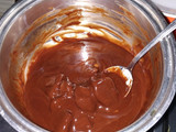 Postre helado de mousse