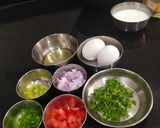 A picture of step 1 of Cheese Omelette.