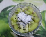 Hình bước làm 4 của món Overnight oats - Yến mạch qua đêm kiwi táo cacao cho bữa sáng