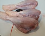 Foto del paso 2 de la receta Jamoncitos de pollo guisados con boniato y tomate