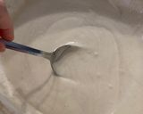 A picture of step 1 of American fluffy pancake 🥞.