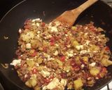 Foto del paso 4 de la receta: Tarta de verduras, carne y queso. (Base de Repollo)