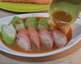 Foto langkah ke 6 dari resep Ketan Gulung Saus Kinca Gula Merah.