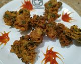 A picture of step 5 of Mix pakoray.