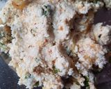 A picture of step 2 of Stuffed paneer paratha with barley flour.